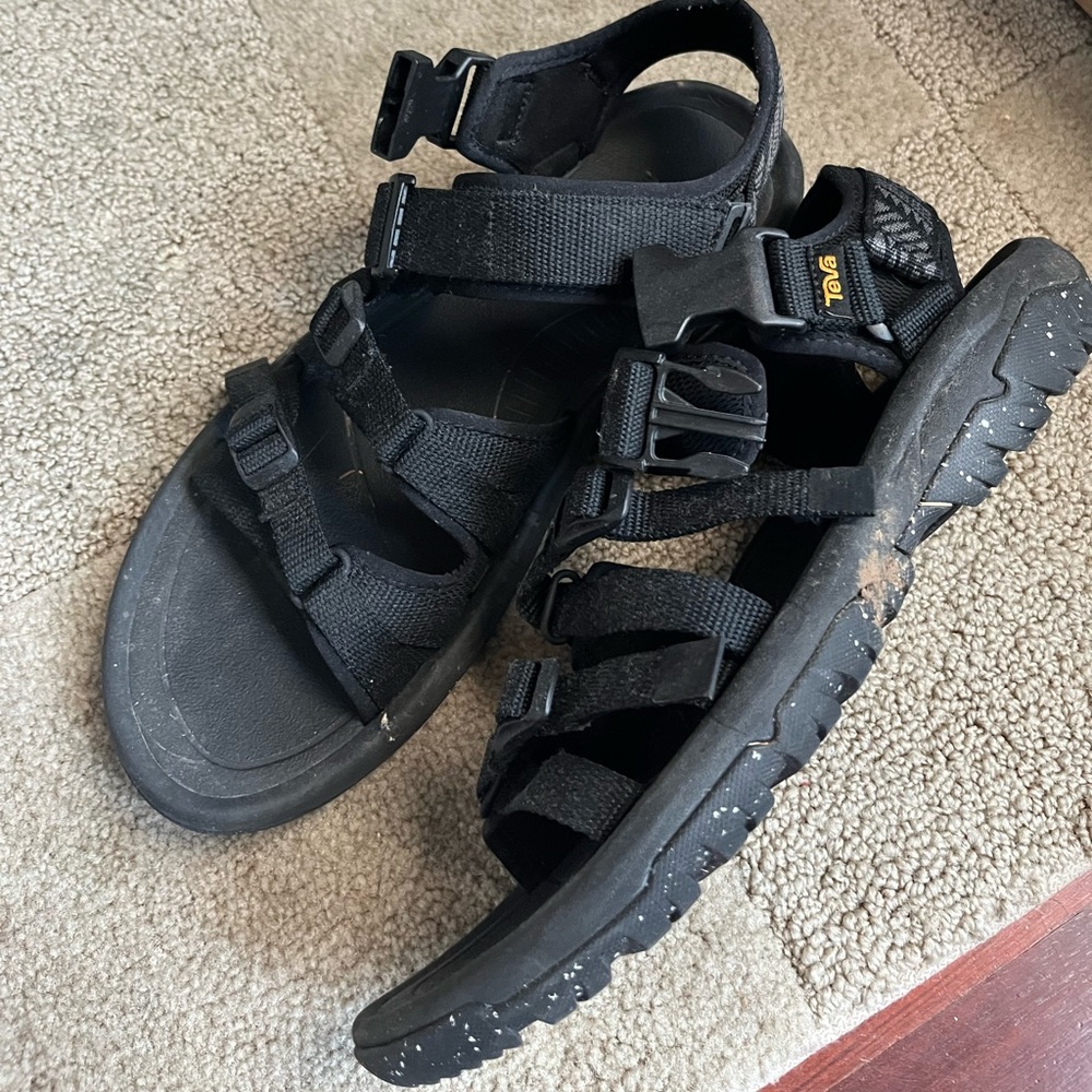 Teva sandals size 13
